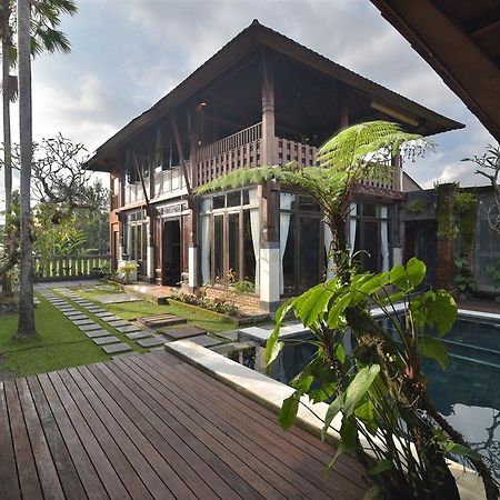 Wooden Villa By Prasi Ουμπούντ Εξωτερικό φωτογραφία